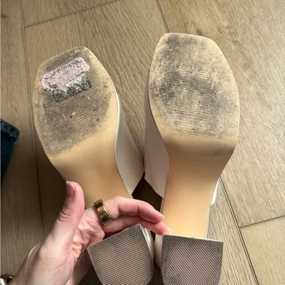 Cushionaire Women's Cream Mules - Picture 8 of 8